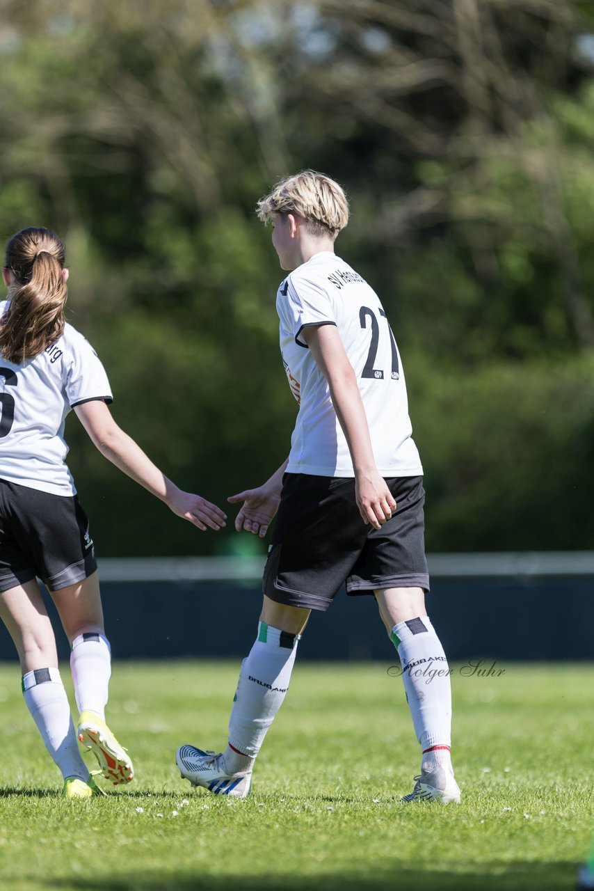 Bild 200 - wBJ SV Henstedt Ulzburg - FSG Oldendorf Itzehoe : Ergebnis: 6:3